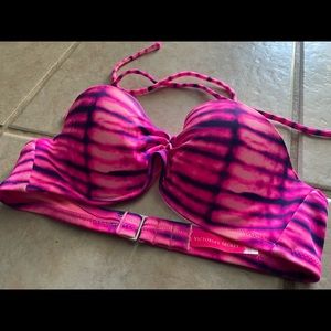Victoria’s Secret Tie Dye Swim Top. Padded. 34A